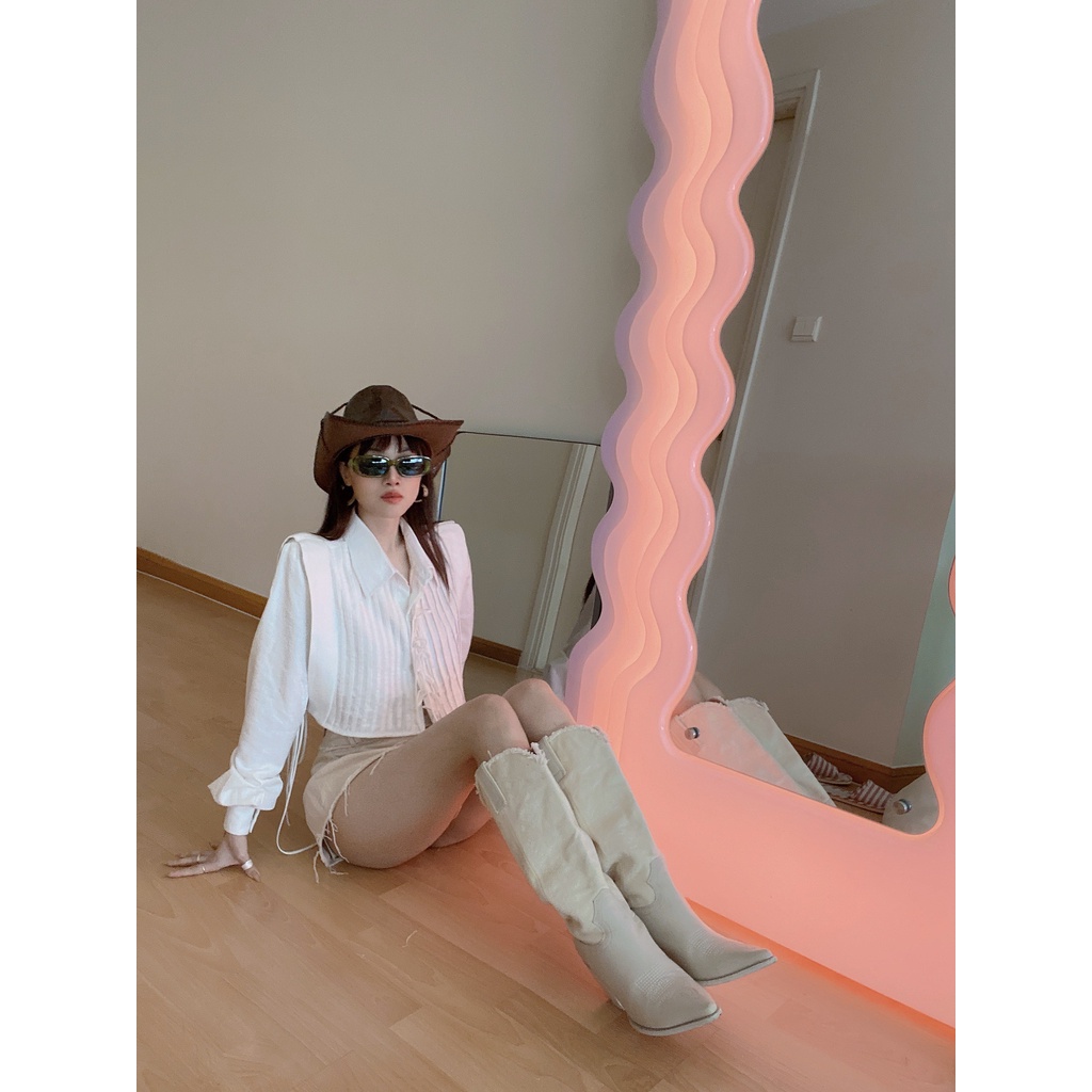 ONONMADE Áo Sơ Mi Croptop gợi cảm phiên bản Universe - Cher Crop Shirt | ONON MADE