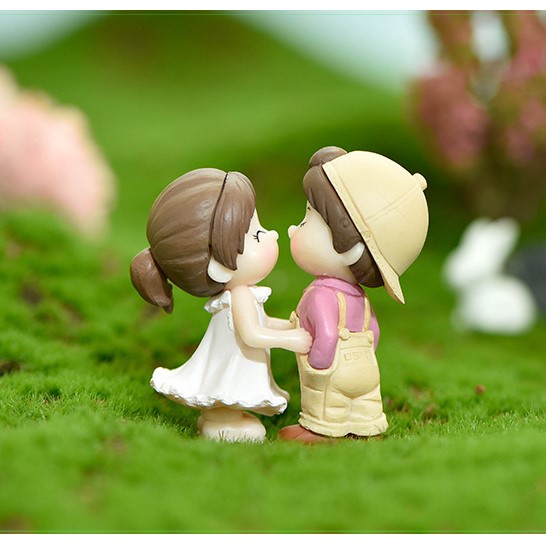 Cặp đôi khiêu vũ trang trí DIY sáng tạo làm móc khóa mặt dây chuyền mô hình hôn ôm, làm quà tặng, trang trí chậu cây, đồ