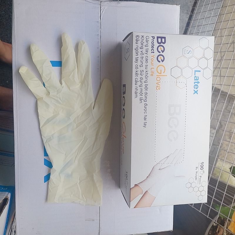 Găng Tay Bee Latex Không Bột Màu Kem Trắng - Bao Tay Y Tế Hộp 100 Chiếc=50 Đôi