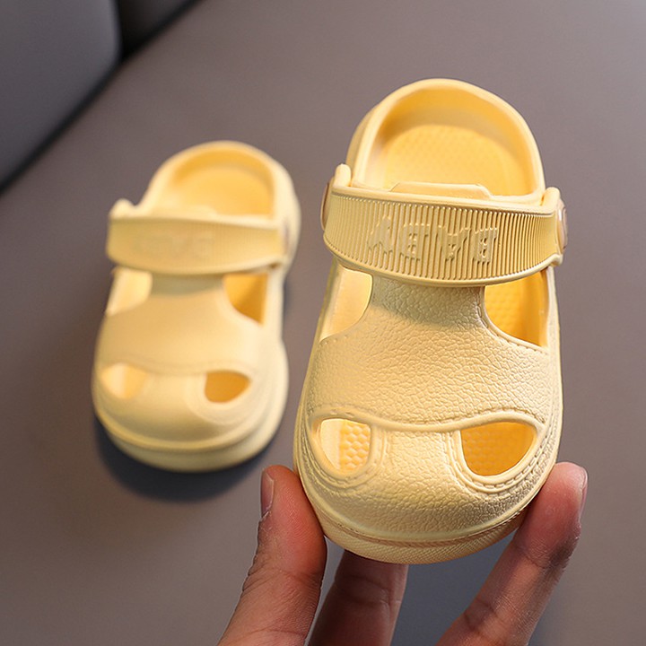 Dép sục trẻ em cho bé trai bé gái đủ size từ 130 đến 180 nhiều ô thoáng dễ đi siêu nhẹ êm chân năng độngbullbell