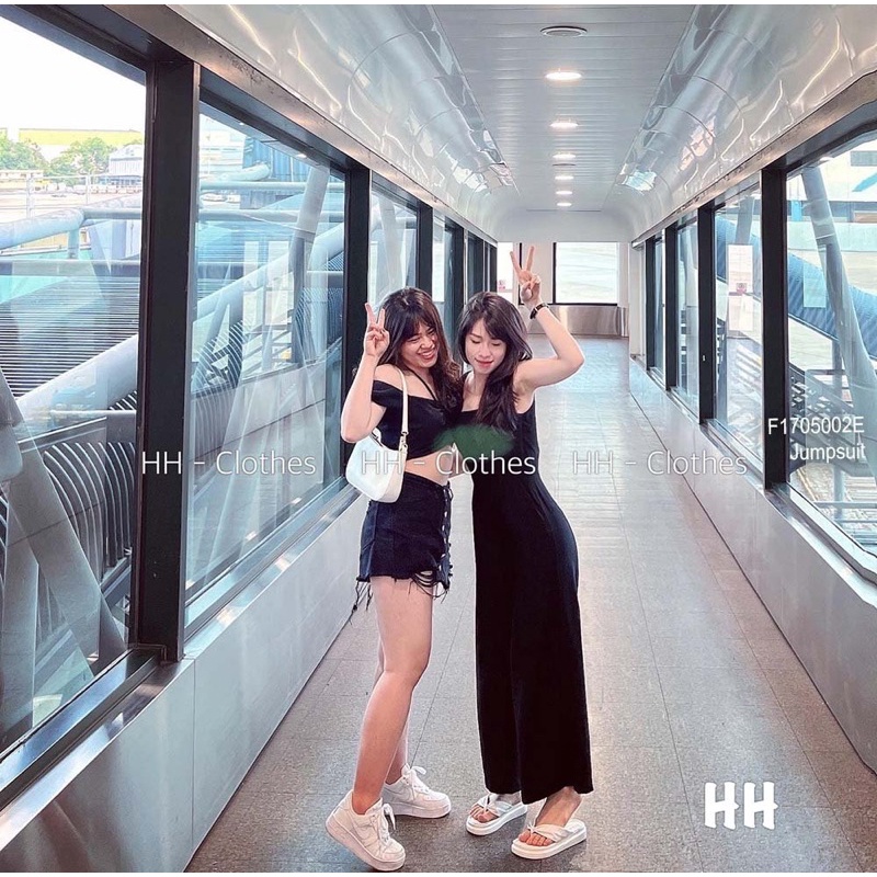 Jumpsuits đen 2 dây khoét lưng