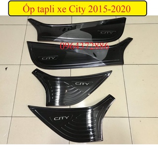 Bộ 4 ốp tapli cánh cửa xe Honda City  2015-2020 mẫu TITAN .