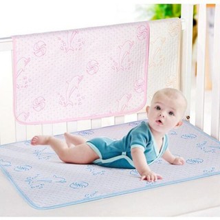 Tấm lót chống thấm 4 lớp êm ái cho bé nhiều mẫu 50 X 70cm
