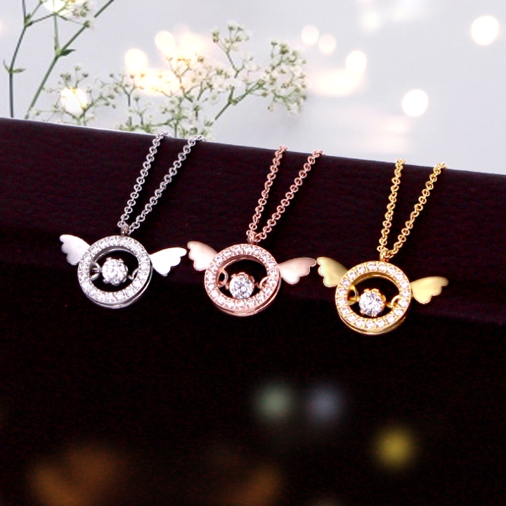 Dây chuyền titan mặt tròn đính đá phối đôi cánh không gỉ