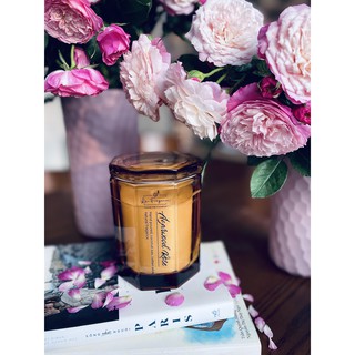 Nến thơm cao cấp tinh dầu tự nhiên hương thơm của gỗ trầm và hoa hồng - Agarwood Rose
