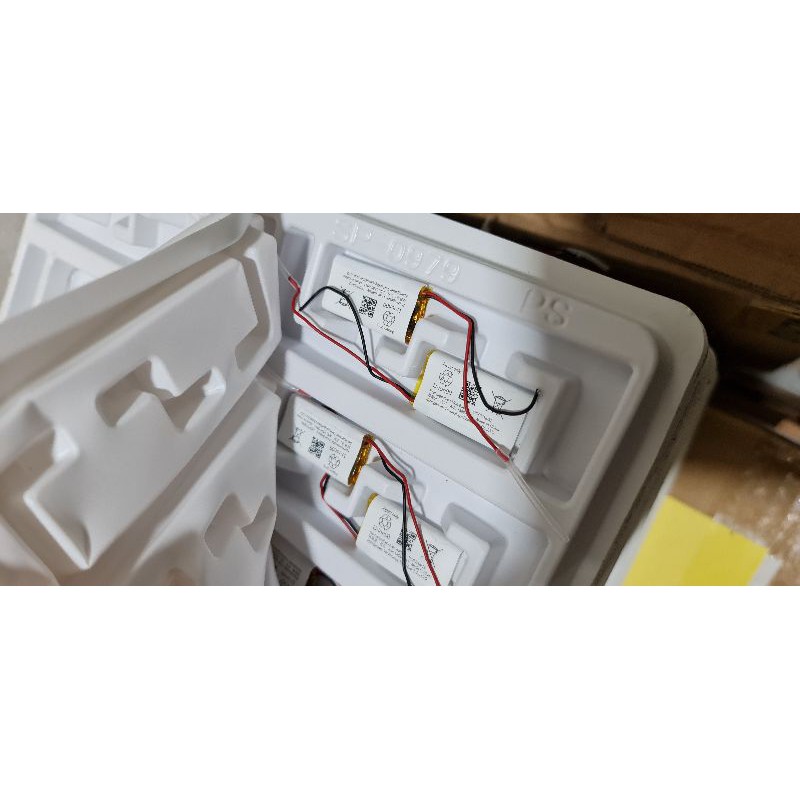 Pin polymer 3.7v dùng cho Tai nghe Bluetooth