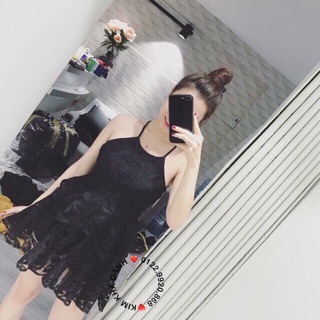 Đầm ren dạng yếm