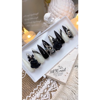Nail Box móng nhọn dài kết hợp gắn hoa bột , charm , đá