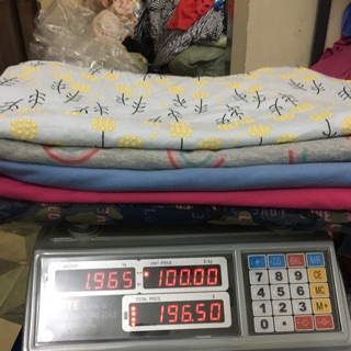 Vải Nguyệt Nga .