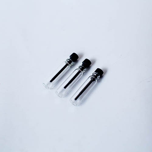 Chai thủy tinh chiết mẫu thử nước hoa vial 1ml 2ml - lọ mini không chứa dung dịch | BigBuy360 - bigbuy360.vn