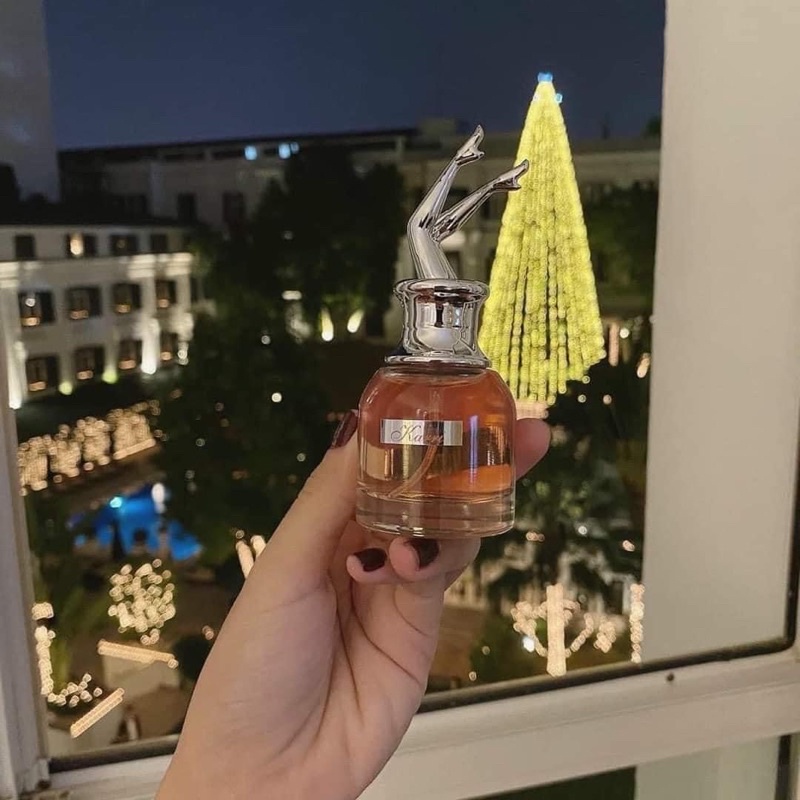 nước hoa chân dài karri 30ml