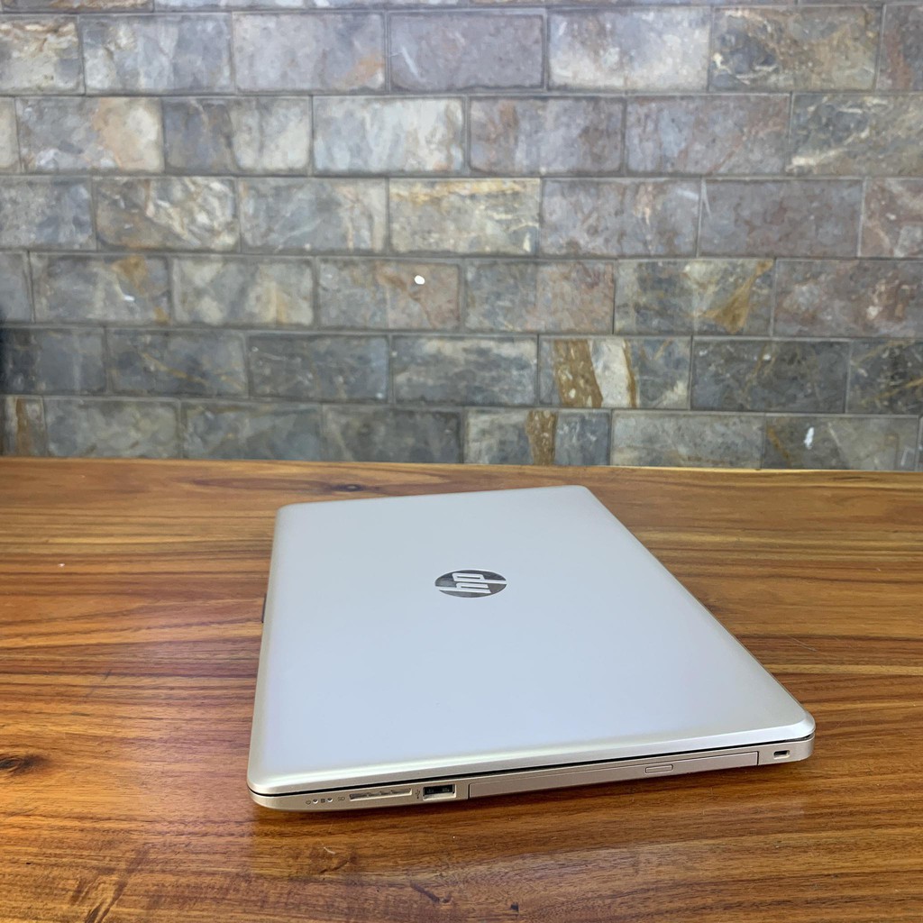 Laptop HP 15 i7-7500u RAM8G SSD128G+HDD1TB 15.6inch FULL HD vga rời màu gold | BigBuy360 - bigbuy360.vn