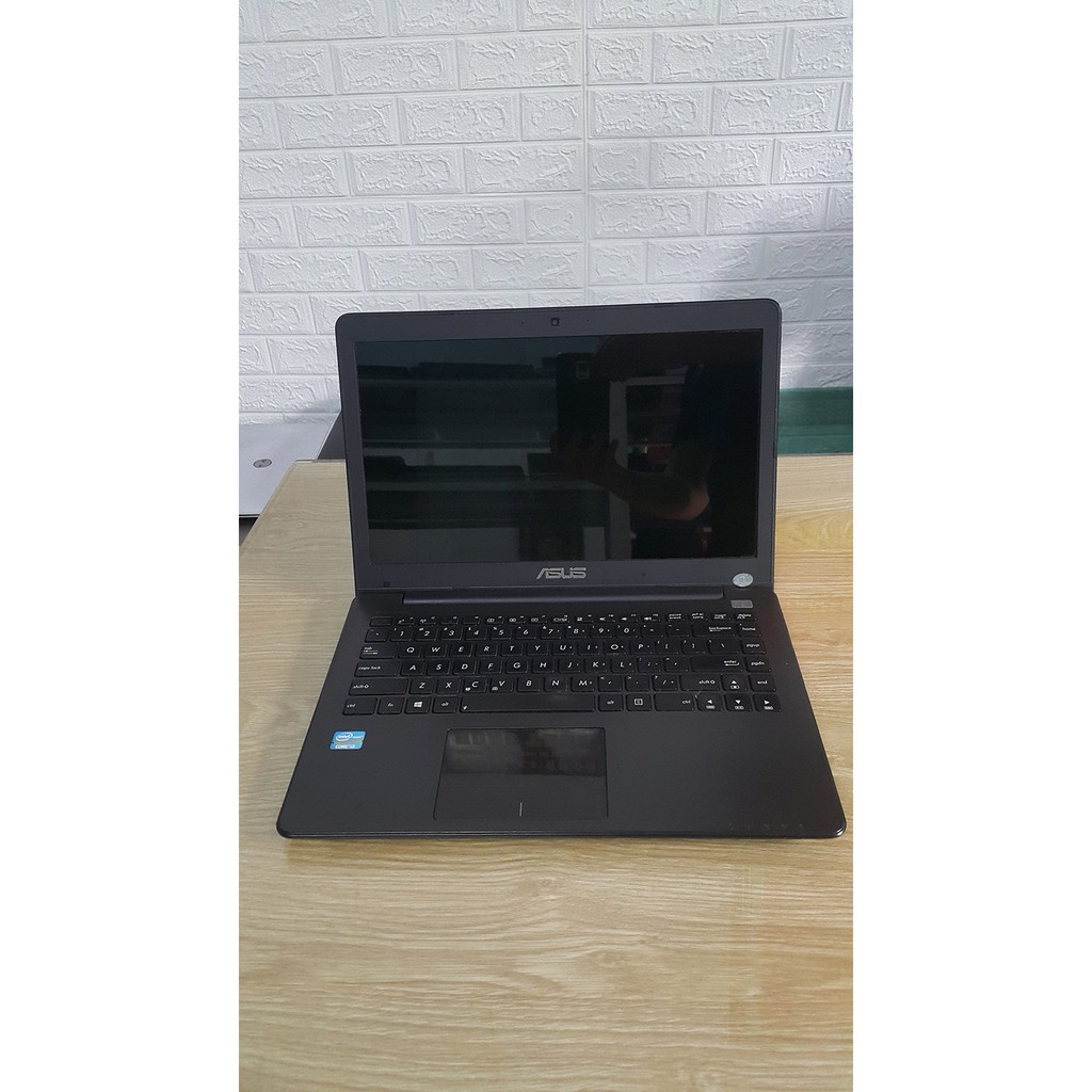 Laptop cũ Asus X402CA - Core i3 3217, Chơi game - mỏng đẹp, nặng chỉ 1.56kg
