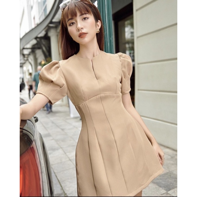 Đầm tay phồng Rechic màu Be