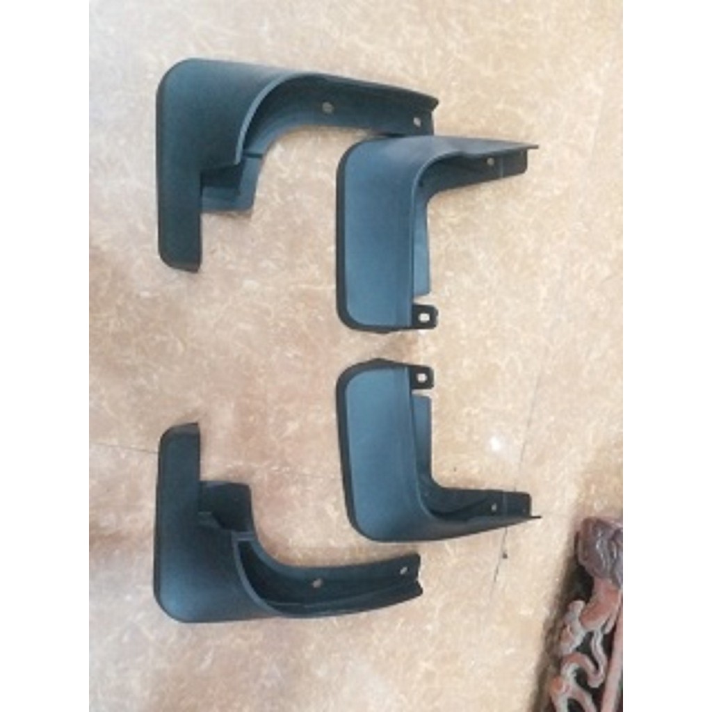 chắn bùn toyota wigo