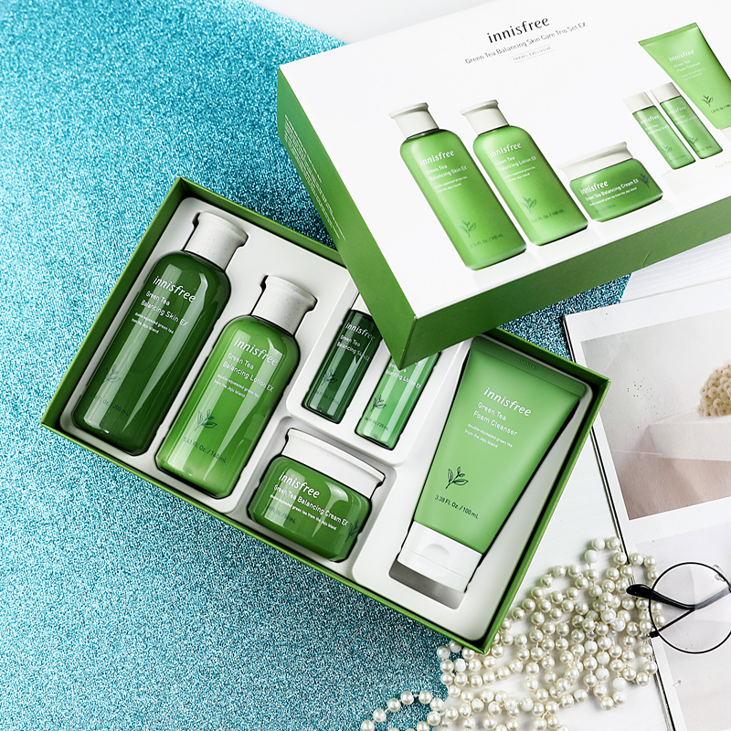 Innisfree Green Tea Extract Moisturizing Skin Care Cosmetic Set