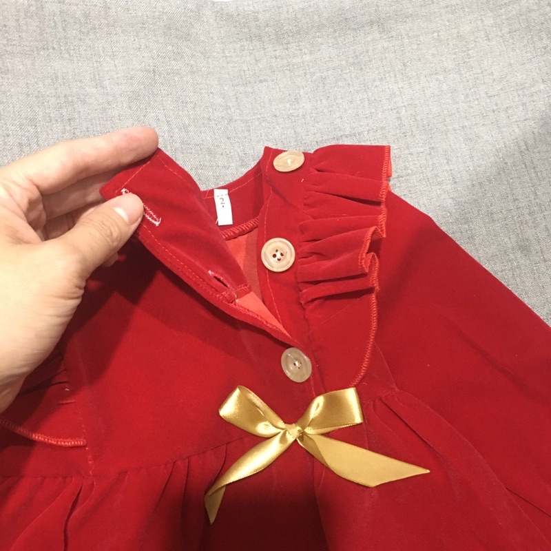 Váy nhung đỏ 3 CÚC mã 53067