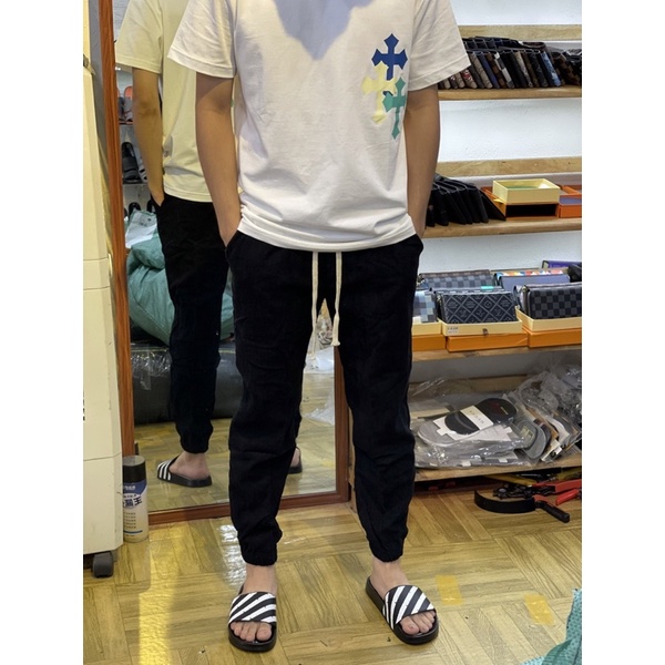 Quần jogger nhung tăm