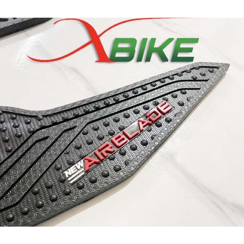 THẢM CAO SU GÁC CHÂN AIR BLADE 160 2023