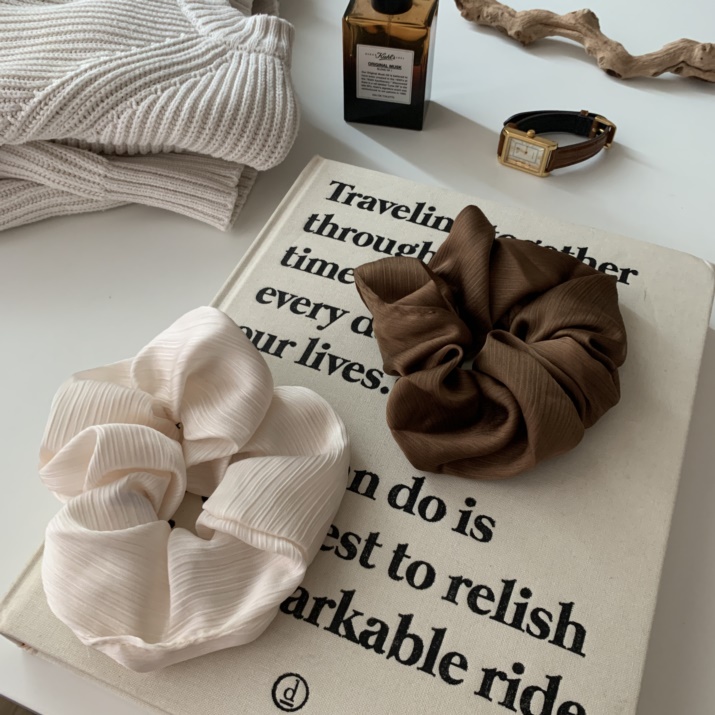 Cột tóc nhẹ nhàng Modleaf Silk hairband Hàn Quốc