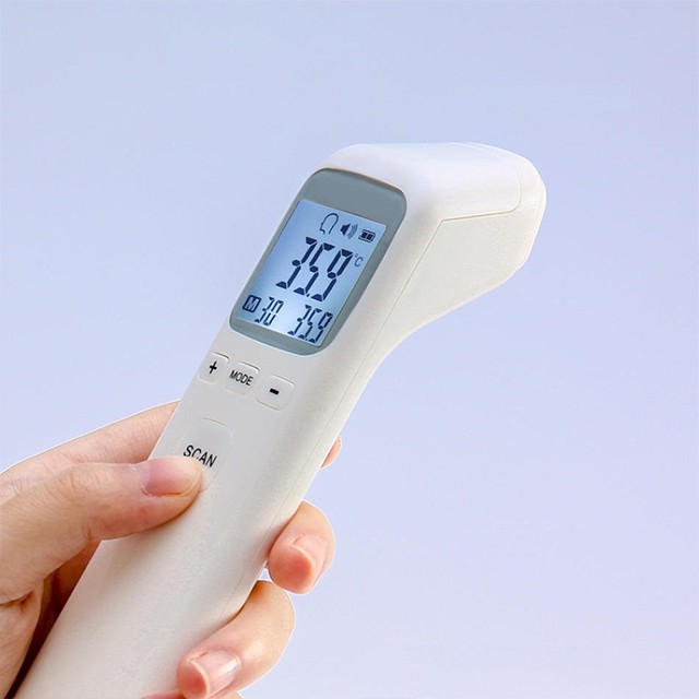 Nhiệt kế hồng ngoại giúp đo thân nhiệt, đo nhiệt độ bình sữa hỗ trợ kiểm tra sức khoẻ trong gia đình và bé
