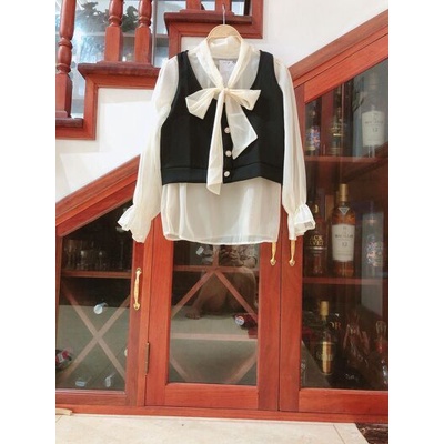 Áo sơ mi nơ pha khuy to dáng mới