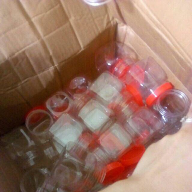 Com bo 10 Lọ nhựa vuông đựng gia vị nắp vặn kín 150ml | BigBuy360 - bigbuy360.vn