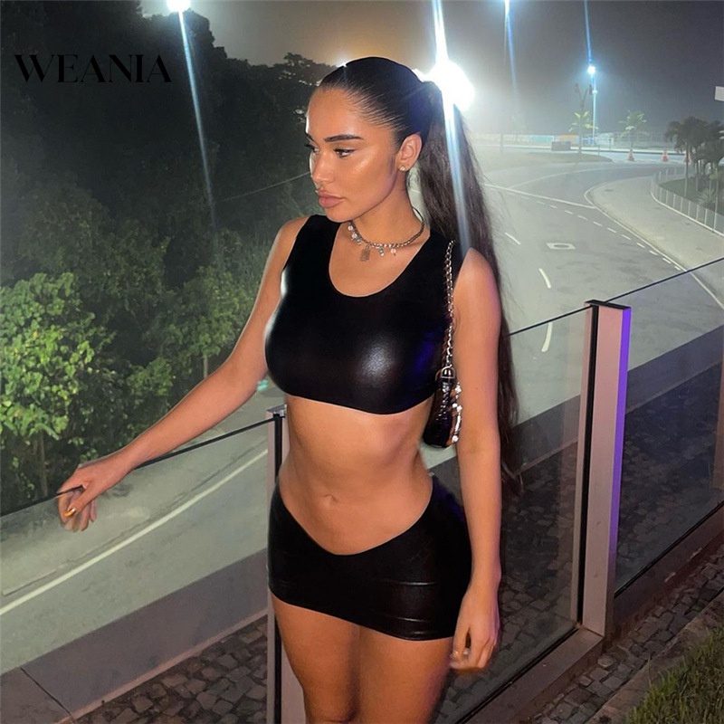 Set Áo Tank Top Cổ Chữ U + Chân Váy Da PU Lưng Thấp Phong Cách Quyến Rũ