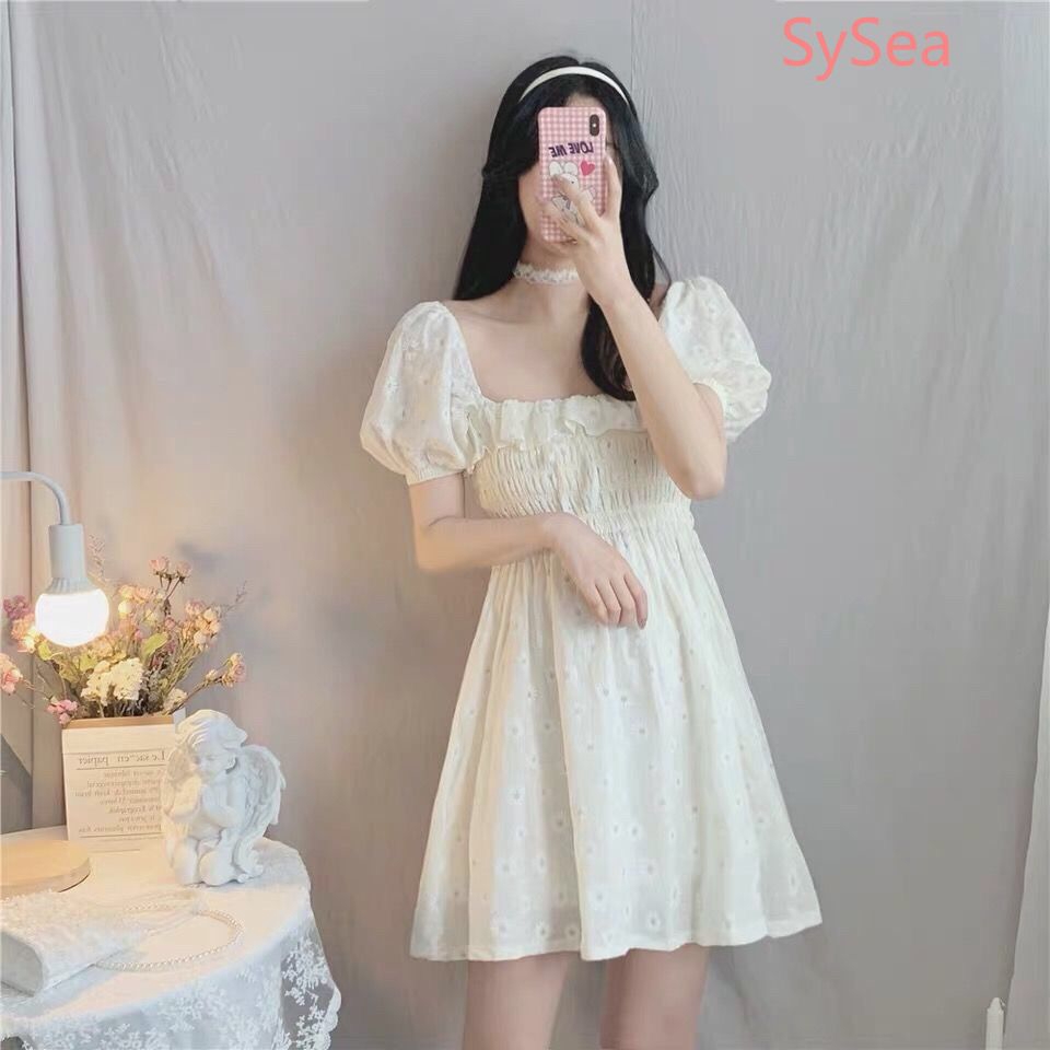 Đầm trễ vai lưng cao họa tiết hoa cúc phong cách cổ điển