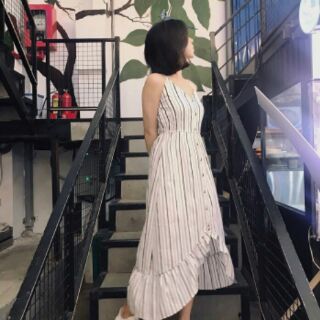 ĐẦM MAXI HAI DÂY LỤA VẠT ĐÔI CÀI NÚT