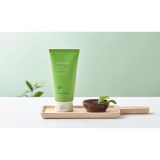 Sữa rửa mặt Innisfree Green Tea Cleansing Foam
