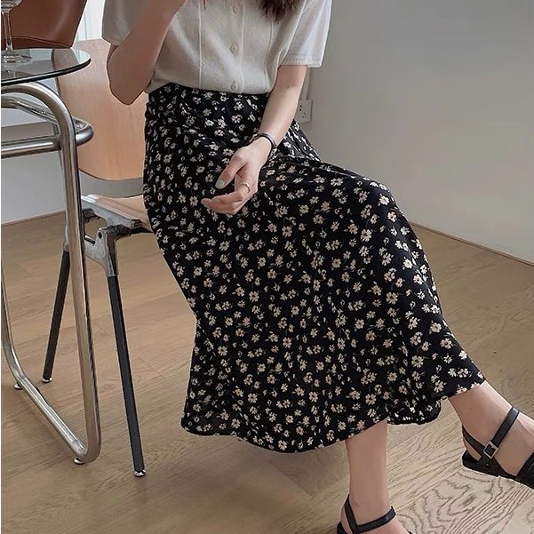 Chân váy maxi hoa cúc lưng thun - V690