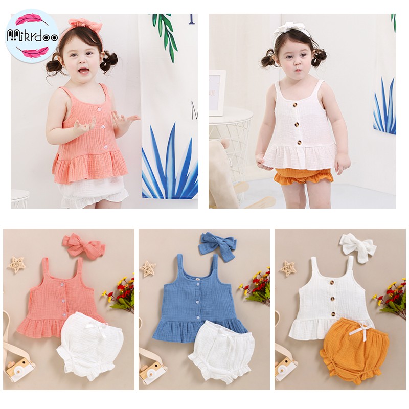 Bộ đồ MIKRDOO gồm áo hai dây và quần ngắn phối băng đô thời trang dành cho bé gái
