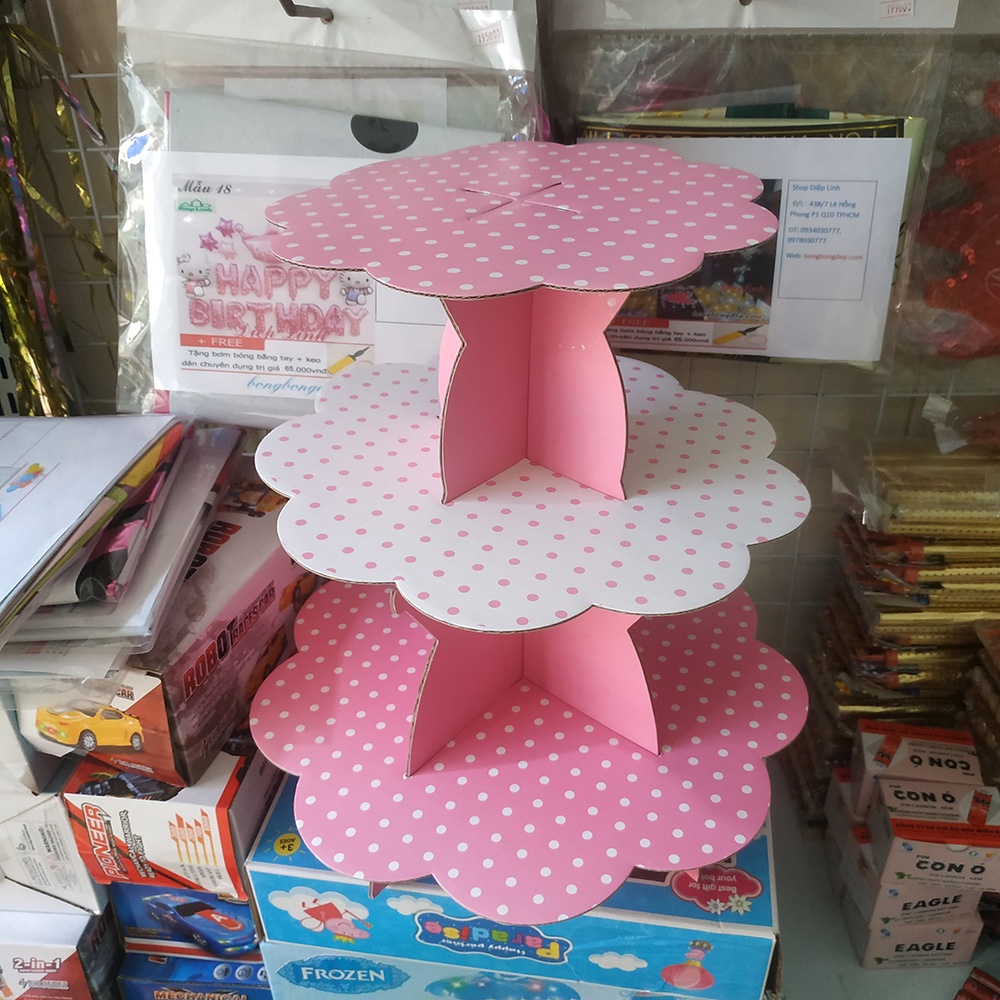 Kệ bánh cupcake 3 tầng