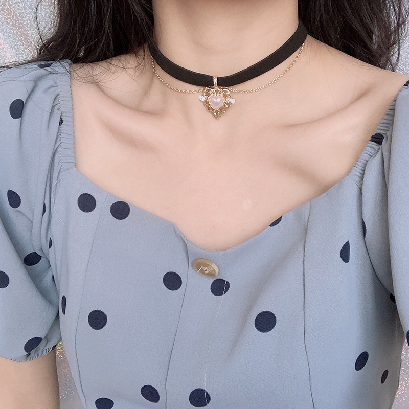 Vòng Cổ Choker Dây Nhung Đen Mặt Trái Tim Cổ Điển