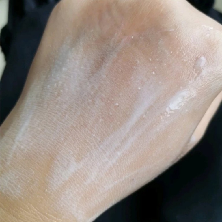 🌸La Roche Posay Anthelios  anthelios   Invisible Fluid SPF 50+ Kem Chống Nắng La Roche Posay dành cho da nhạy cảm 50ml | BigBuy360 - bigbuy360.vn