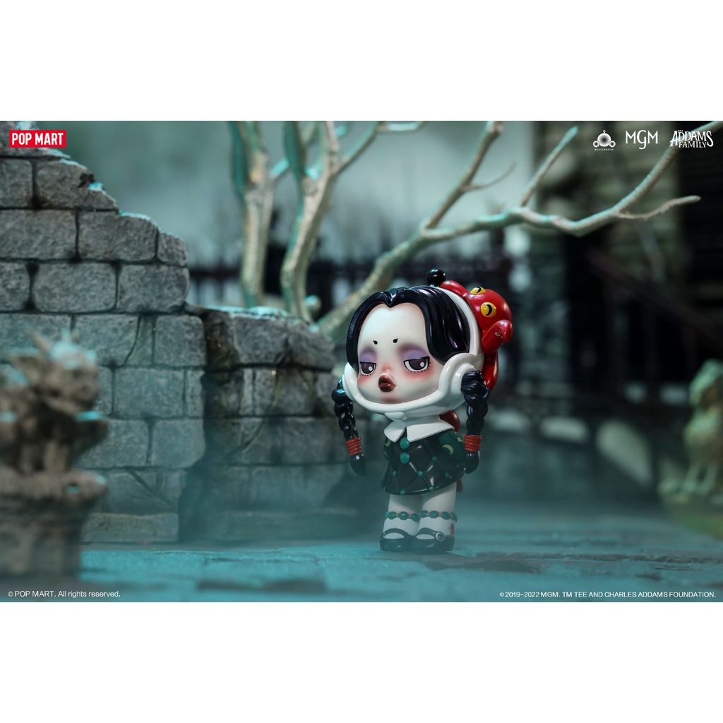 Pop mart popmart Đồ Chơi Nghệ Thuật skullpanda addams family series Dễ Thương Làm Quà Tặng