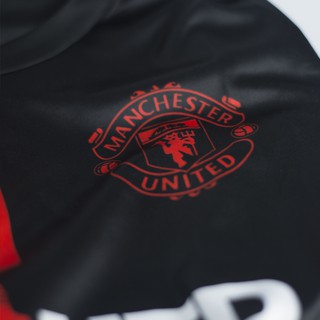 Quần Áo Bóng Đá MU Red Devil