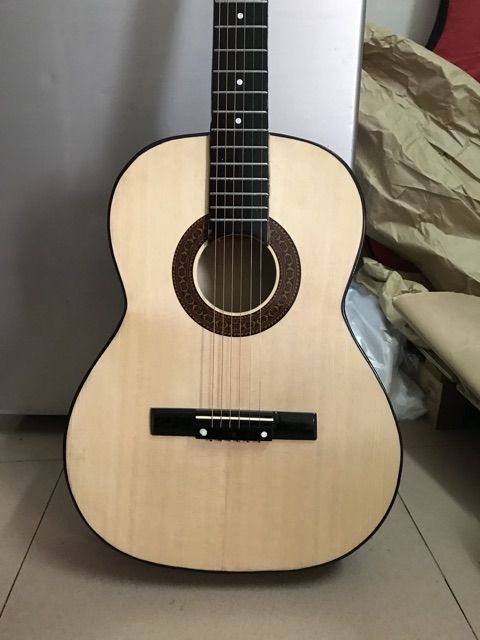 Guitar classic gỗ thông CD05 kem bao vải  TẠI KHO XƯỞNG