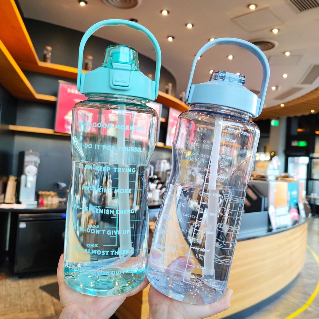 Bình Nước 2 Lít Trong Suốt BN/02 Giữ Nhiệt Nóng Lạnh, 2000ml Cute Có Ống Hút &amp; Vạch Báo Giờ Uống Nước Cho Người Lười