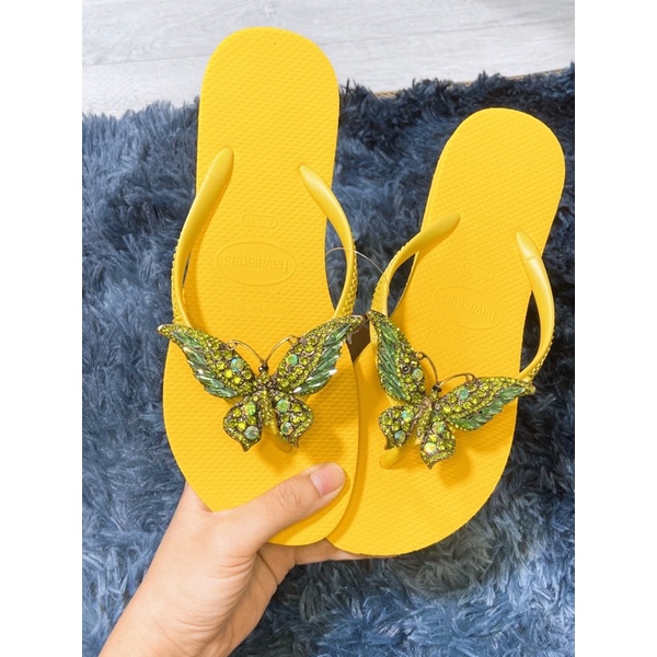 Dép Havaianas kèm charm