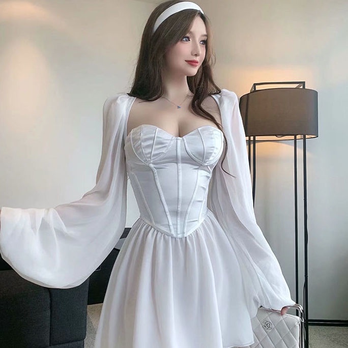 Đầm dài tay cổ vuông ngắn phong cách xinh xắn dành cho nữ