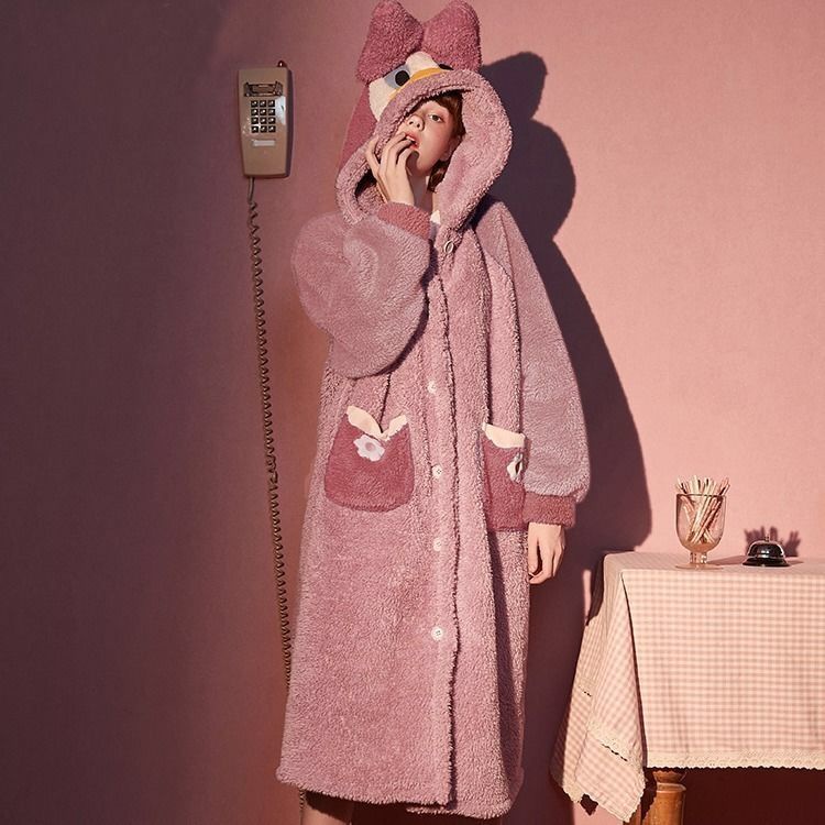 Đầm Ngủ Vải Lông Cừu San Hô Dày In Hình Vịt Donald Dễ Thương Mặc Trong Mùa Đông Cho Nữ | BigBuy360 - bigbuy360.vn