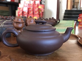 Ấm tử sa Nghi Hưng Long Bào