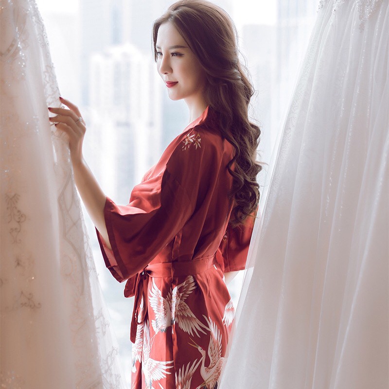 Áo choàng ngủ lụa cao cấp kiểu kimono in hình chim hạt sang trọng