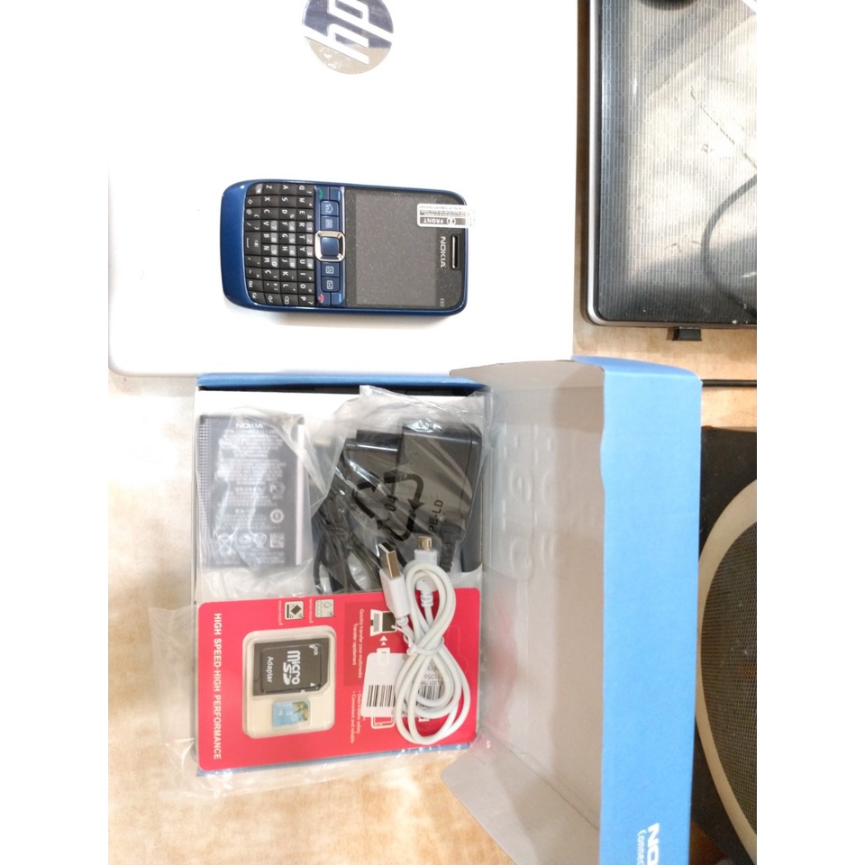 Điện thoại Nokia E63 FULL BOX kèm thẻ 4G Class 10