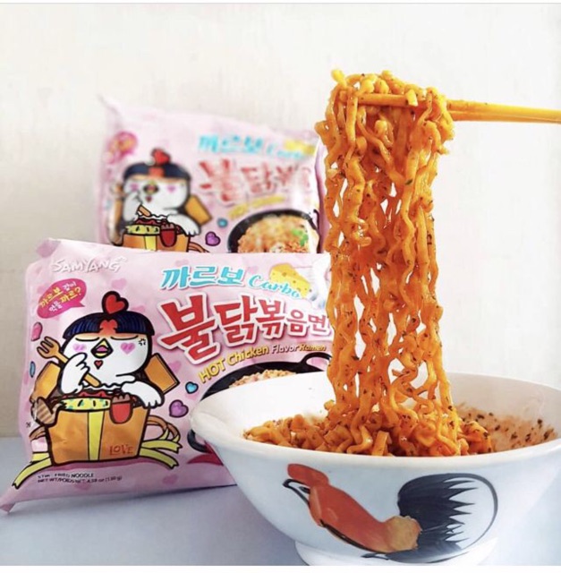 Mì cay gói màu hồng Samyang Hàn Quốc