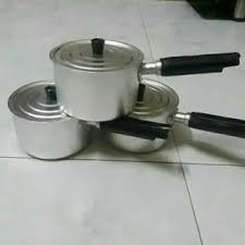 NỒI QUẤY BỘT NHÔM CHO BÉ 12 CM