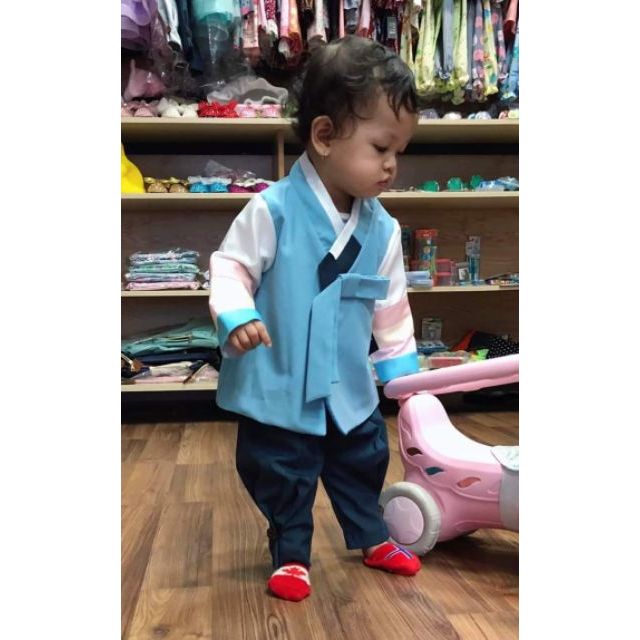 Bộ hanbok bé trai thiết kế trang nhã