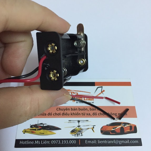 Khay pin có công tắc gạt loại 2 pin để chế tạo đồ chơi chạy pin